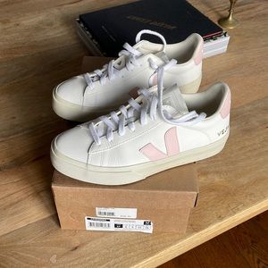 Veja Campo sneaker pink